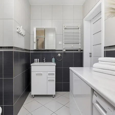 Teresa Morski W Swinoujsciu Z Parkingiem I Balkonem By Renters