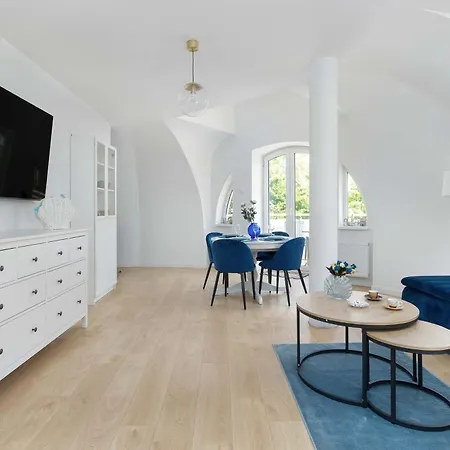 Teresa Morski W Swinoujsciu Z Parkingiem I Balkonem By Renters Świnoujście